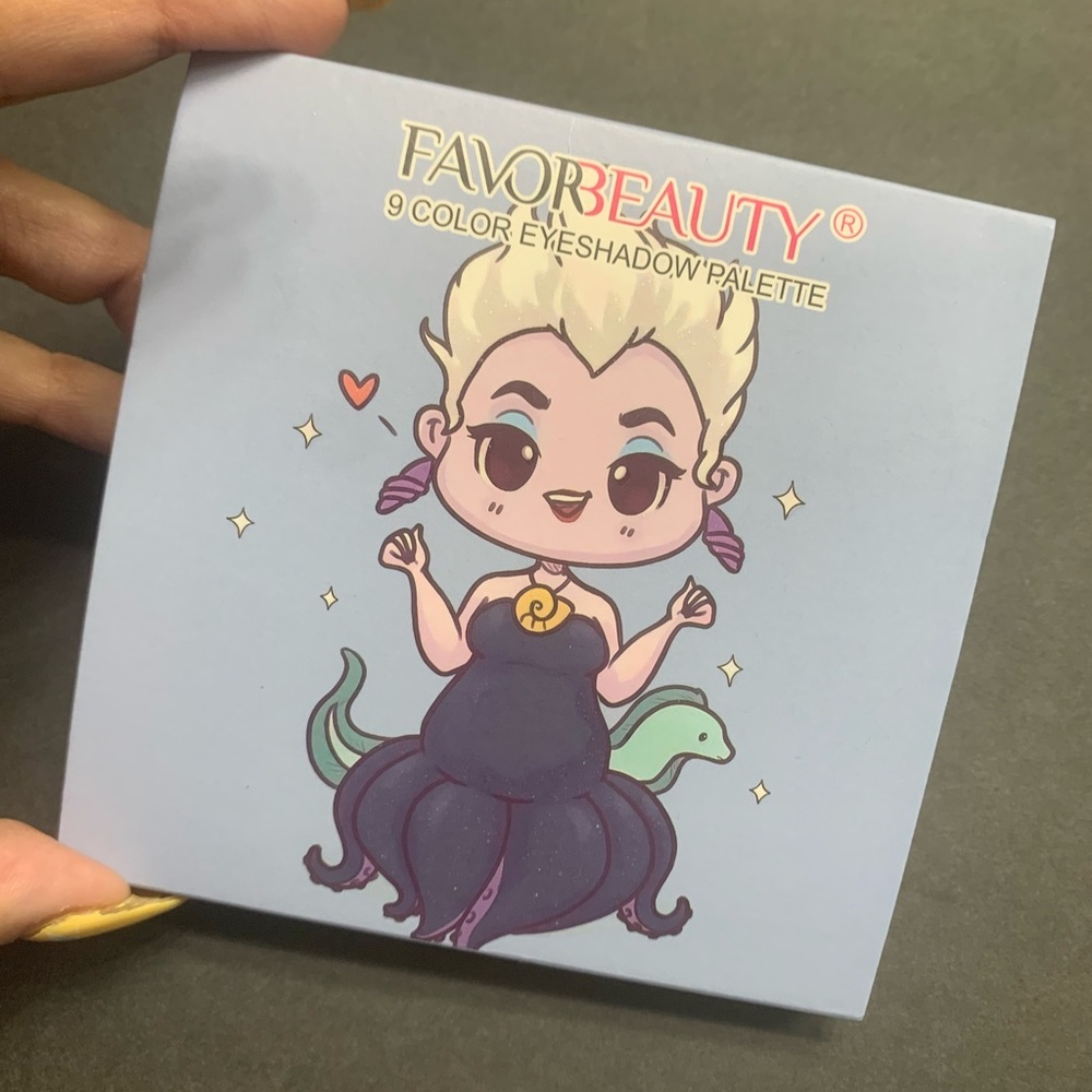 Ursula Eye Shadow Palette